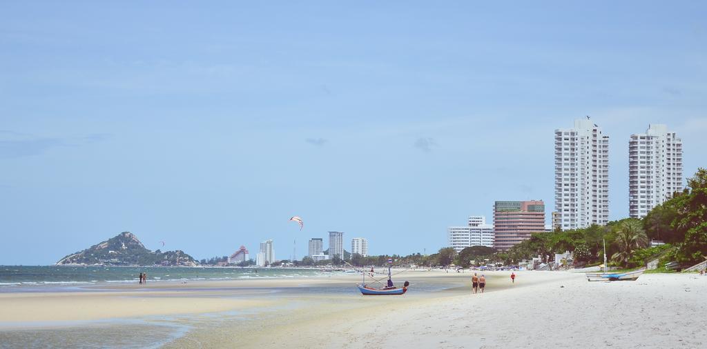 Baan Rajdamnern Hua Hin Hotel Exterior photo