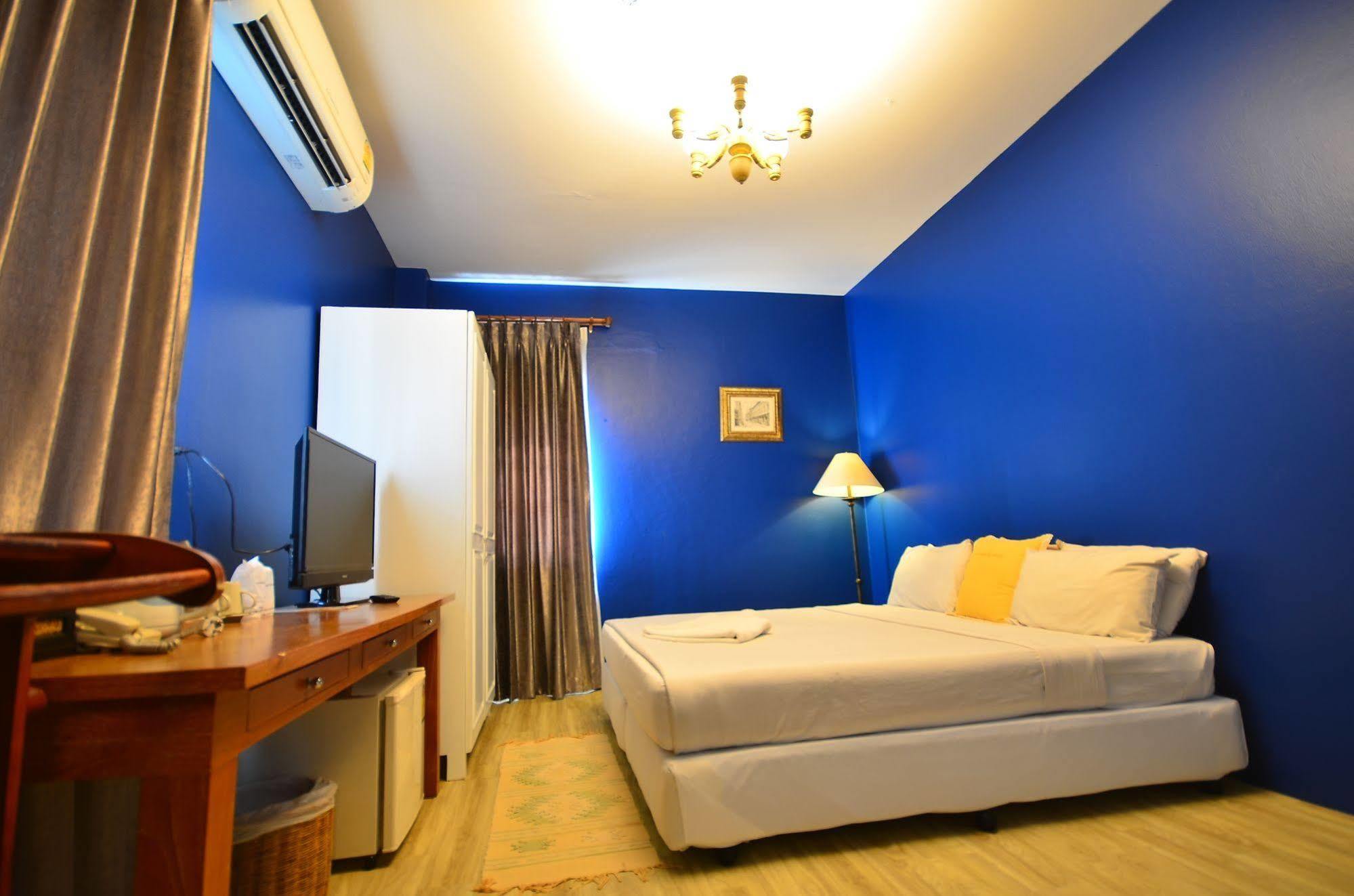 Baan Rajdamnern Hua Hin Hotel Exterior photo